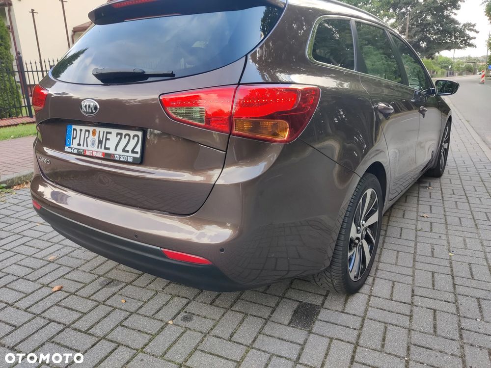 Kia Ceed 1.6 GDI DCT Platinum Edition - 12