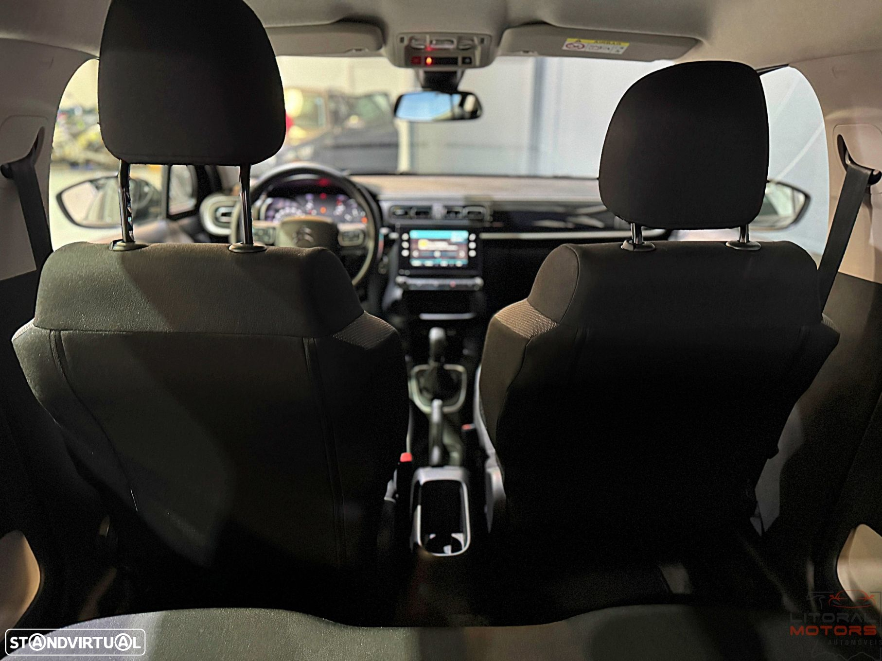 Citroën C3 1.2 PureTech Shine - 36