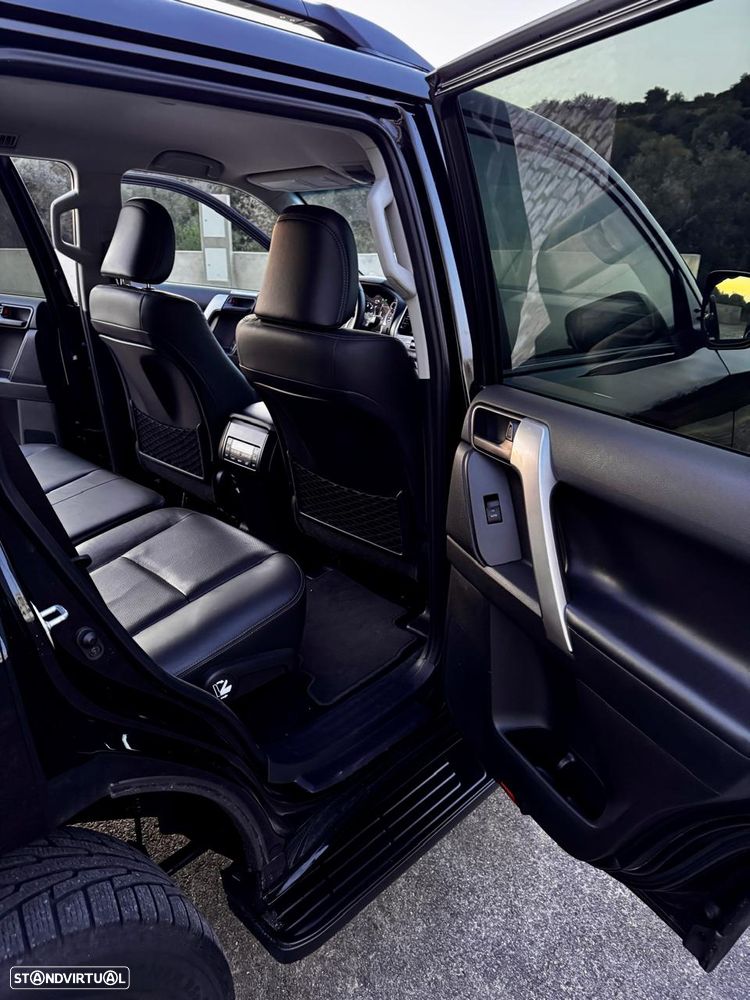 Toyota Land Cruiser 2.8 D-4D Auto Executive - 20