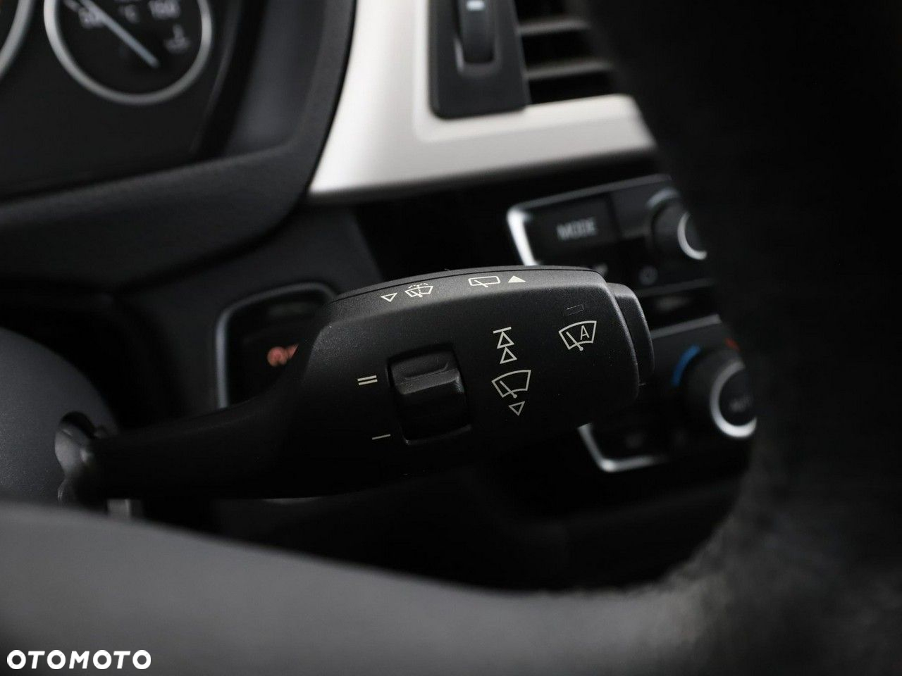 BMW Seria 3 318d Advantage - 32