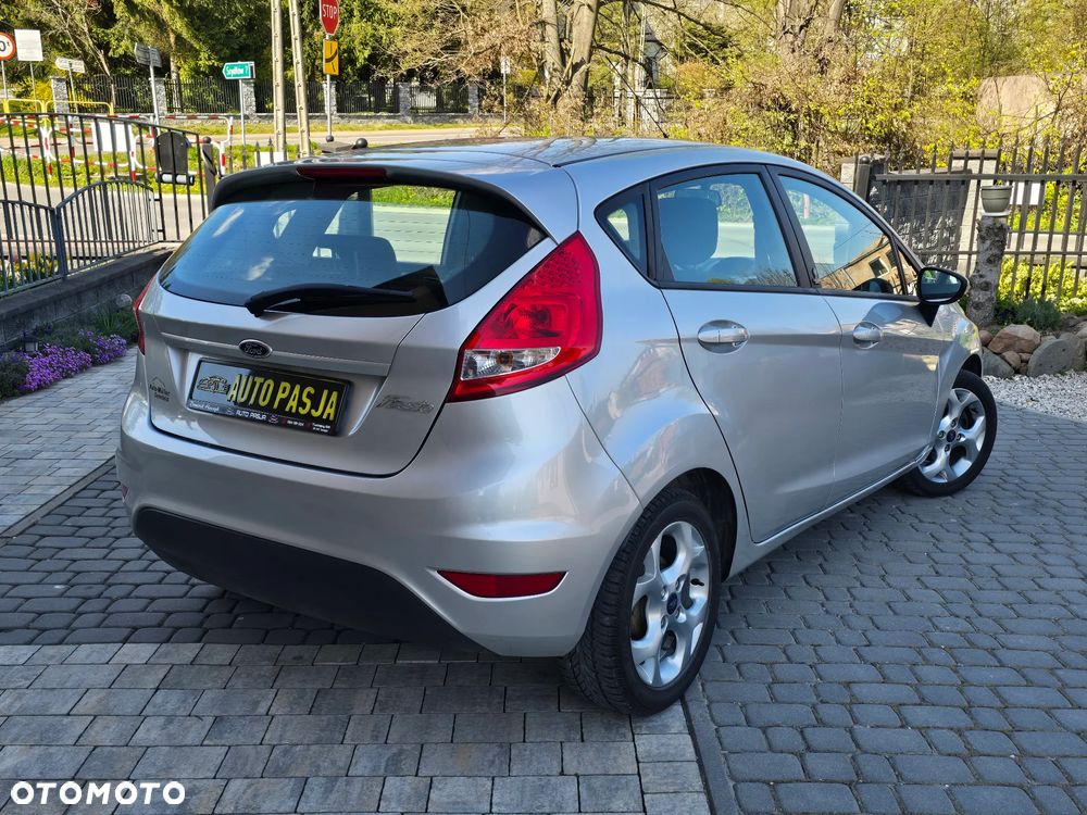 Ford Fiesta 1.25 Champions Edition - 10