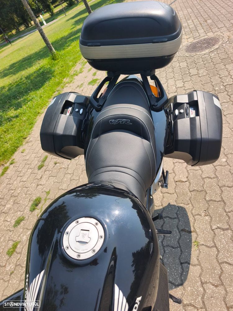 Honda VFR 800 vtec - 5