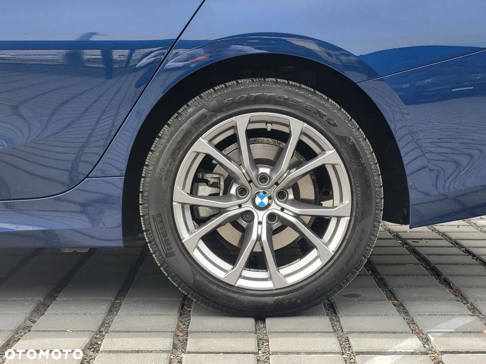 BMW Seria 3 318i - 10