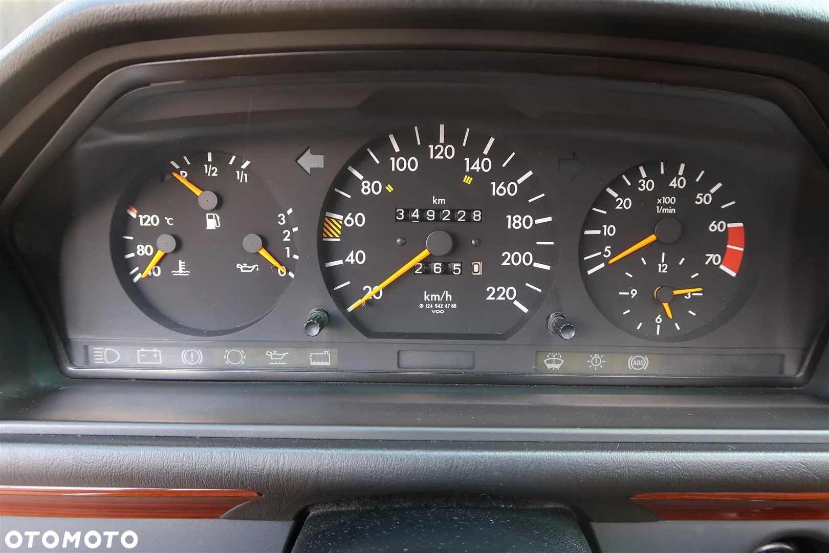 Mercedes-Benz W124 (1984-1993) - 28