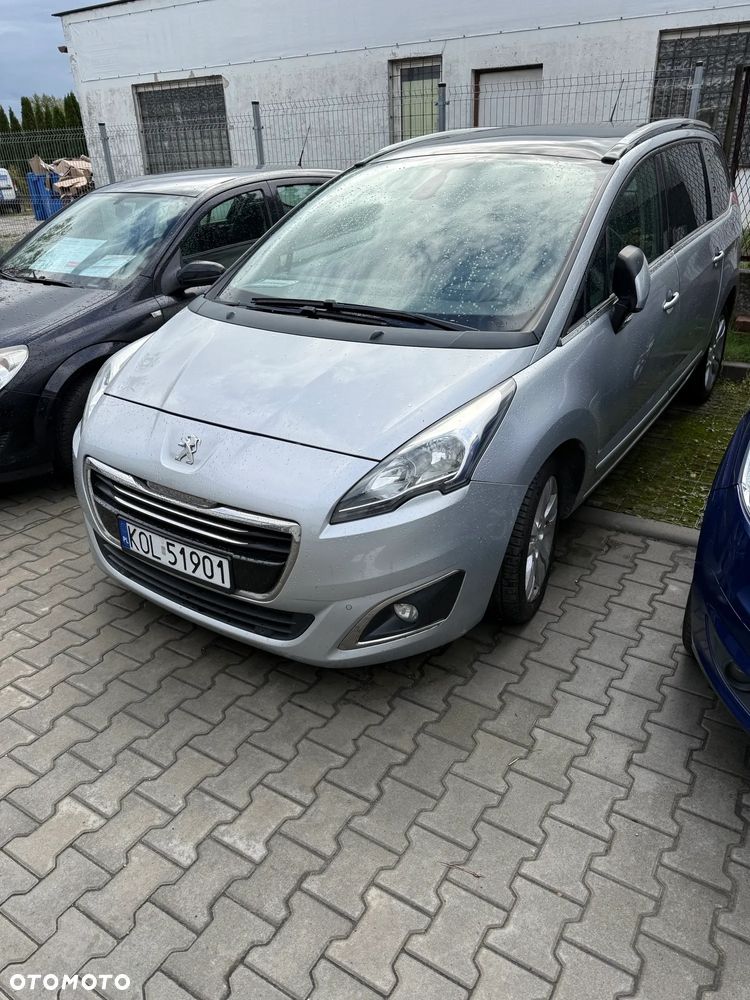Peugeot 5008 - 2