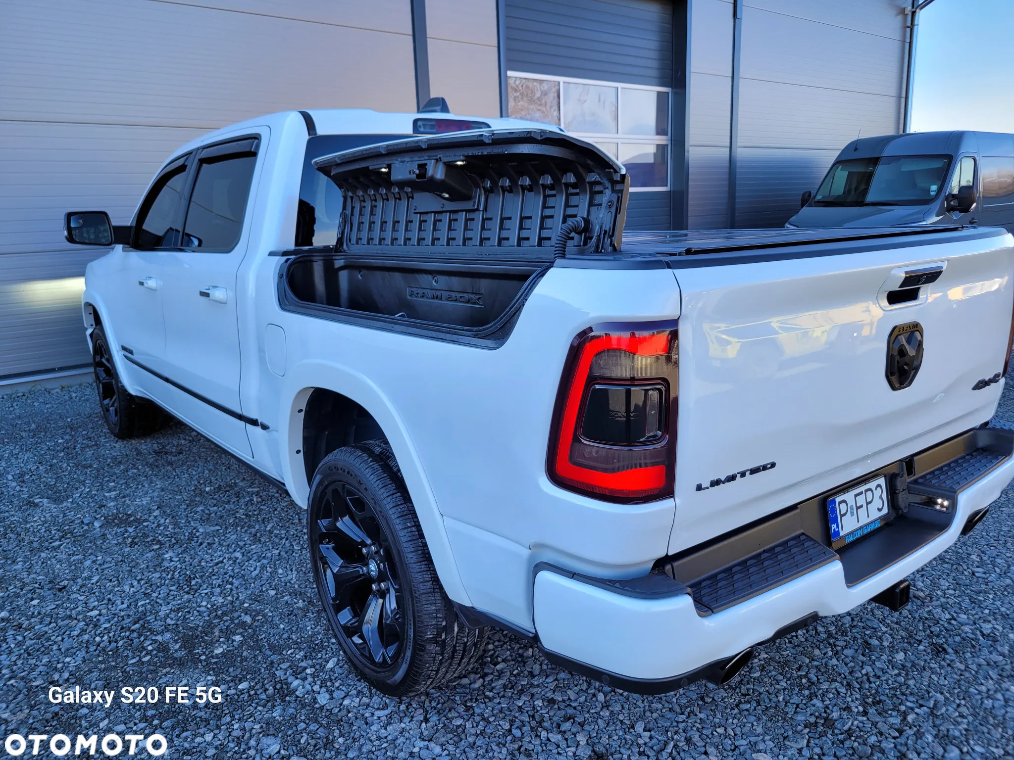 RAM 1500 Crew Cab Limited - 24