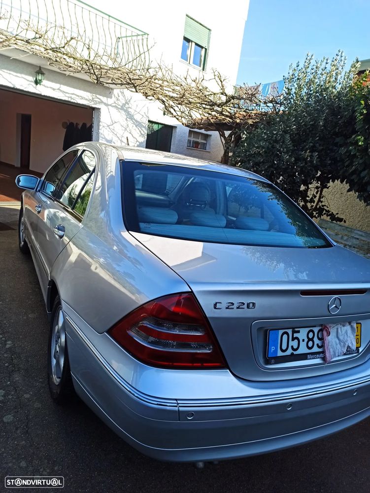 Mercedes-Benz C 220 - 11