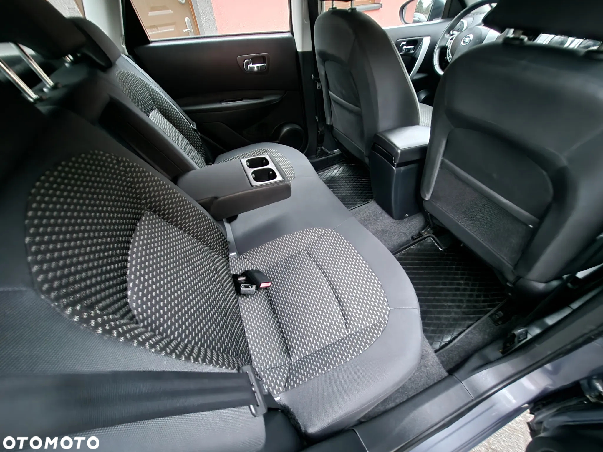 Nissan Qashqai - 10