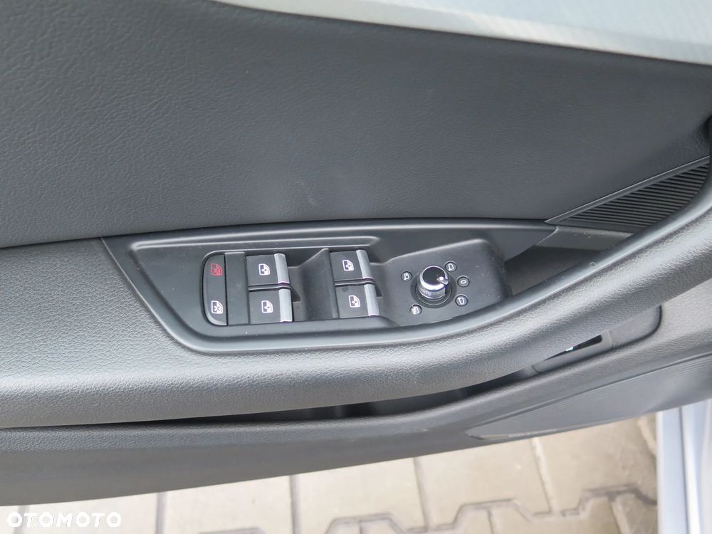 Audi A4 Limousine 2.0 TFSI Quattro S tronic - 22