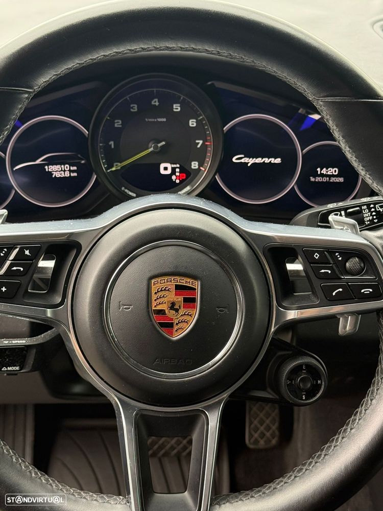 Porsche Cayenne E-Hybrid - 13