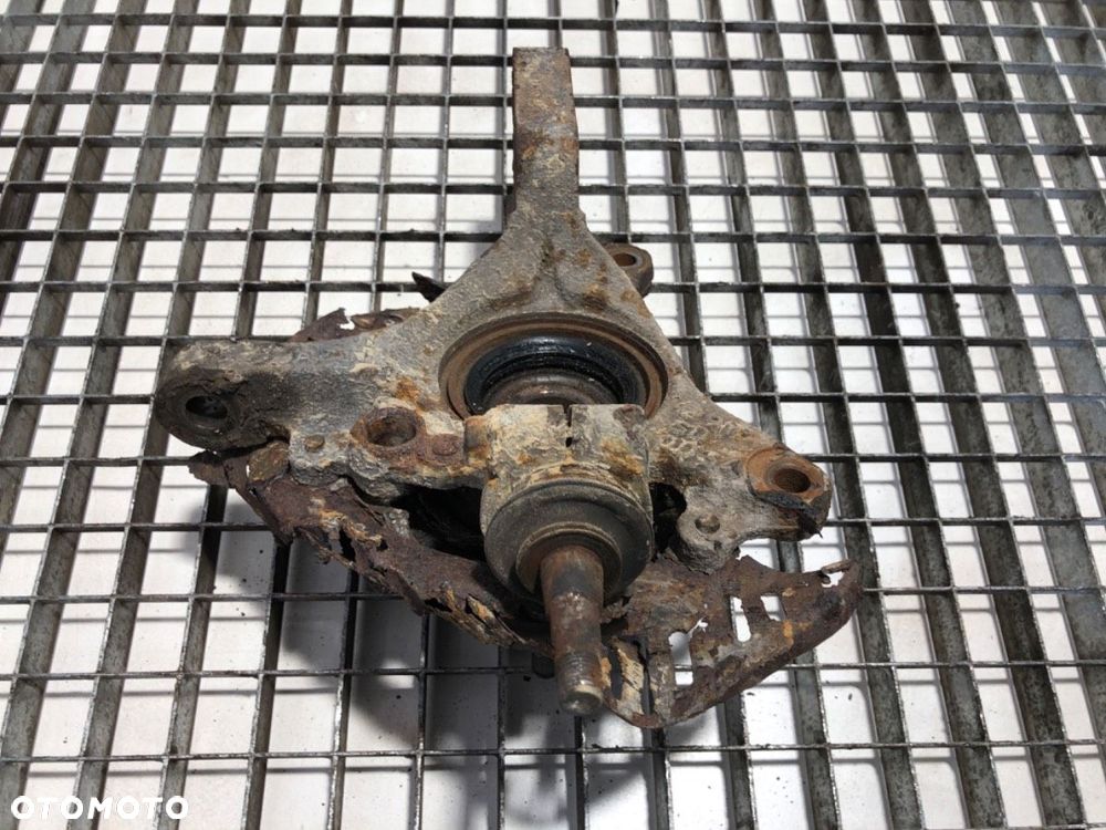 ZWROTNICA PRAWY PRZÓD  SUBARU FORESTER (SF_) 1997 - 2002 2.0 AWD (SF5) 92 kW [125 KM] benzyna 1998 - 2