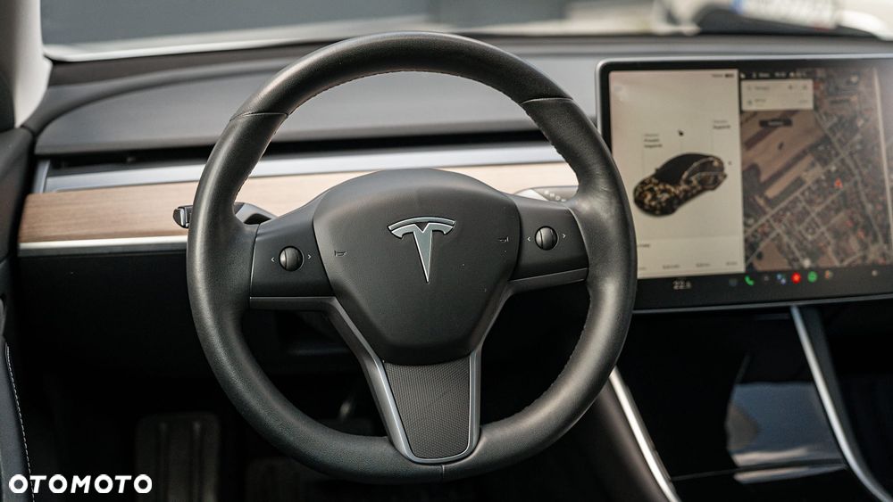 Tesla Model 3 - 17