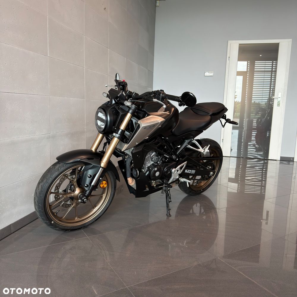 Honda CB - 7