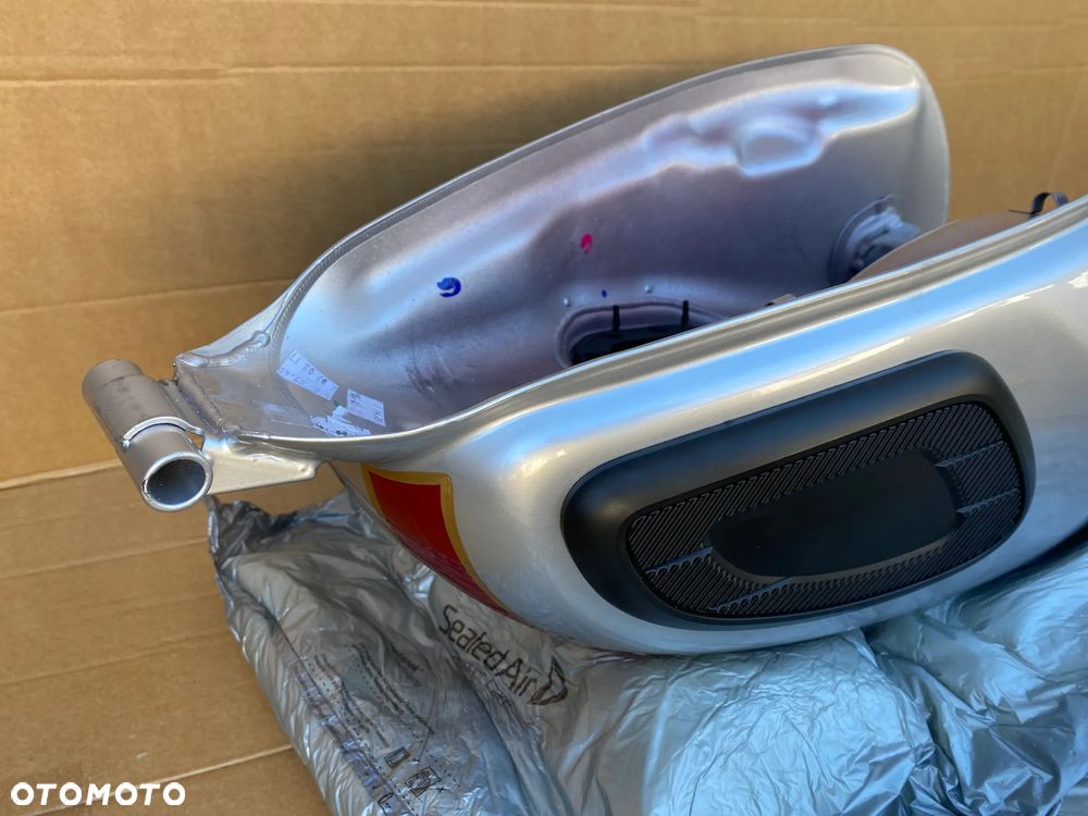 TRIUMPH BONNEVILLE T120 T100 ZBIORNIK PALIWA BAK FUEL TANK - 22
