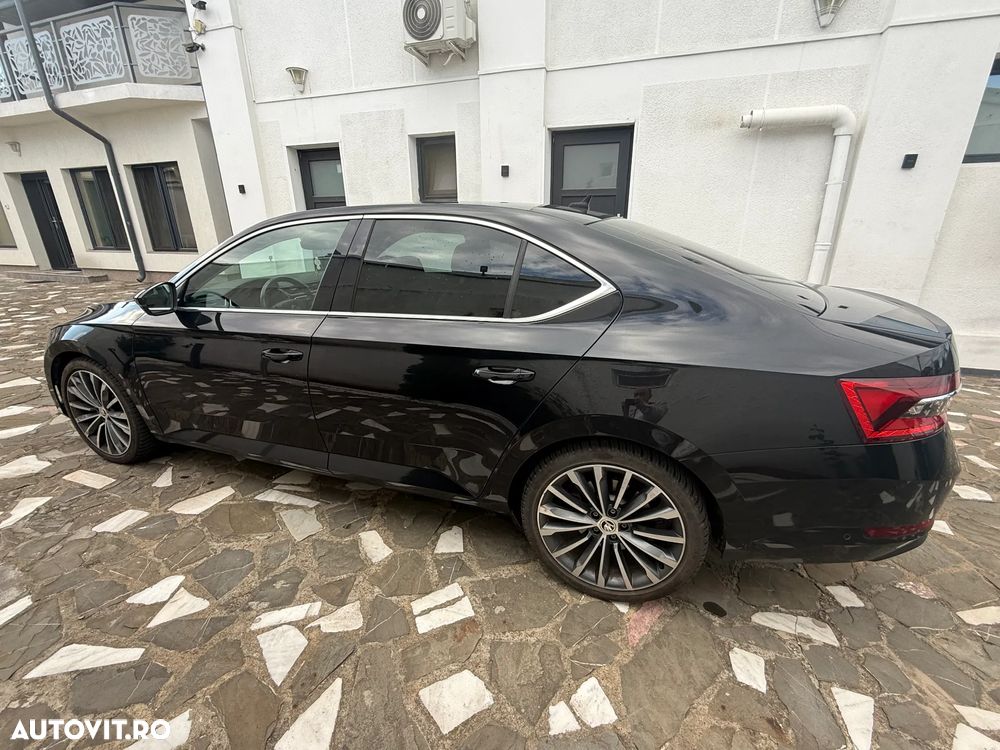 Skoda Superb 2.0 TSI 4X4 DSG Sportline - 3