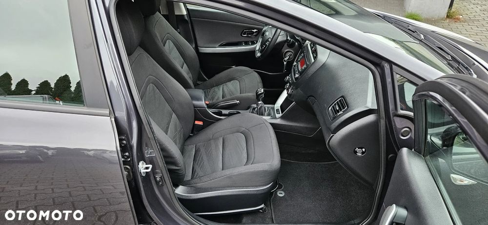 Kia Ceed 1.4 CVVT Dream-Team Edition - 7