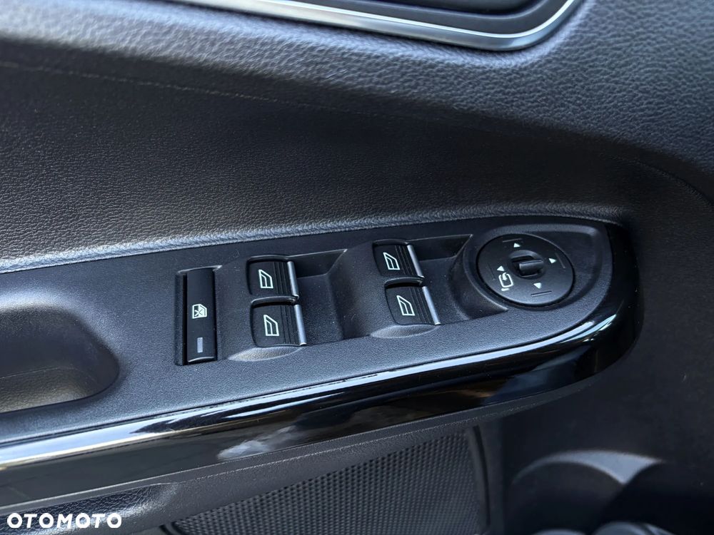 Ford B-MAX 1.6 Titanium - 31