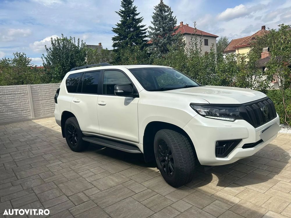 Toyota Land Cruiser 2.8l D-4D 204 CP A/T 7 locuri Luxury AVS - 3