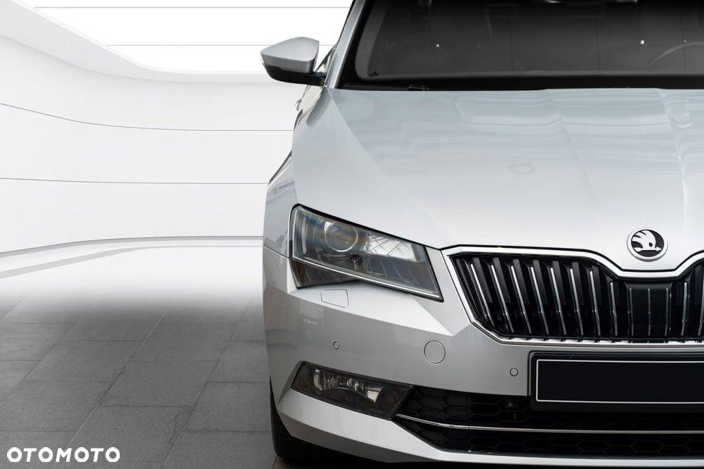 Skoda Superb 2.0 TDI 4x4 DSG L&K - 15