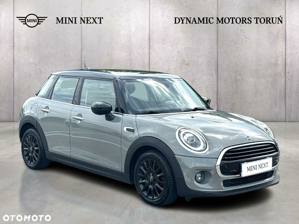 MINI Cooper Standard - 10