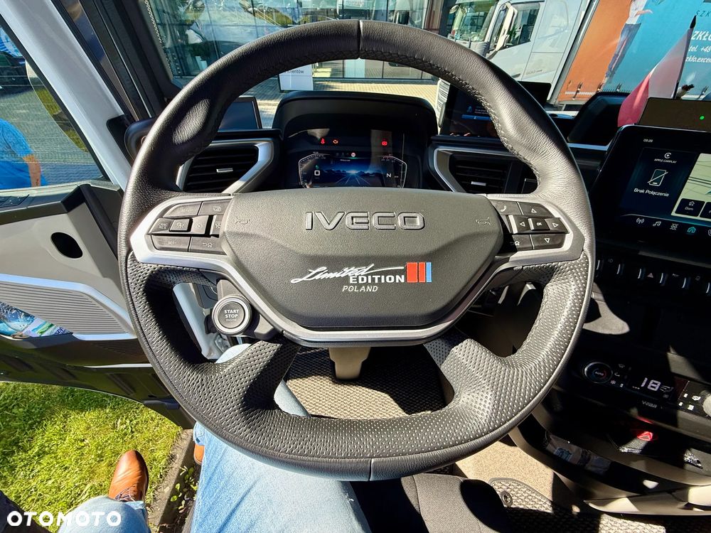 Iveco S-Way - 16