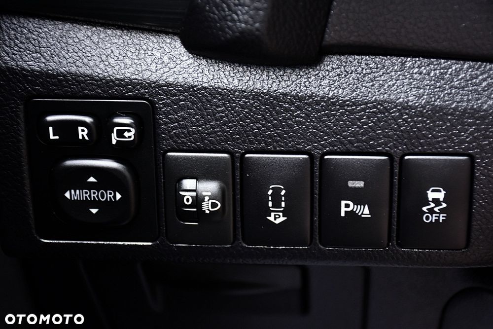Toyota Auris 1.6 Executive - 6