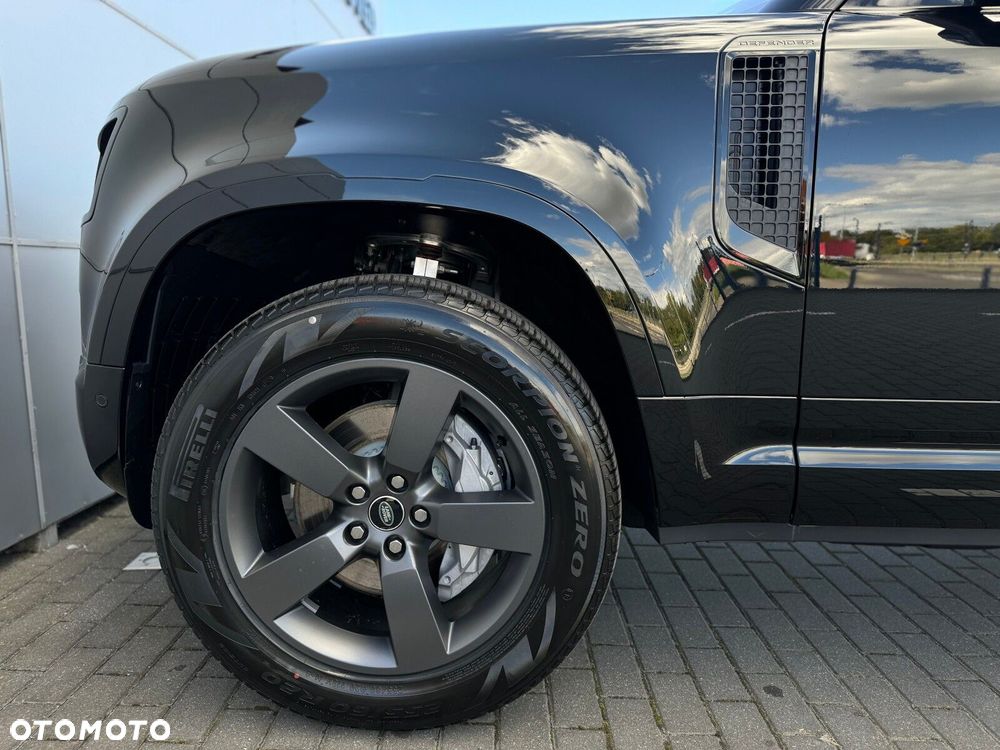 Land Rover Defender - 5