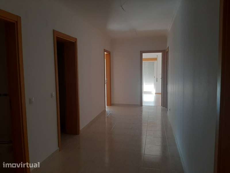 Apartamento em Azambuja, Azambuja - Grande imagem: 3/14