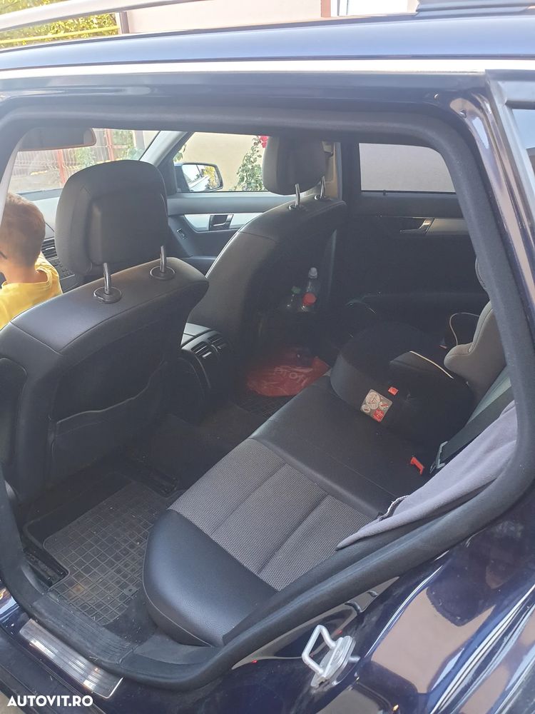 Mercedes-Benz C 200 T-modell - 8