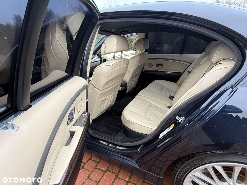 BMW Seria 7 730d - 22