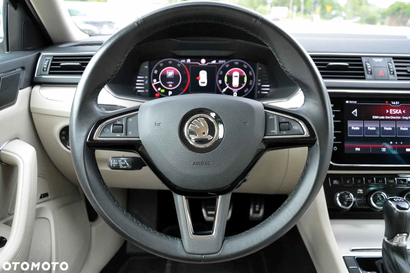 Skoda Superb 2.0 TDI SCR L&K DSG - 11