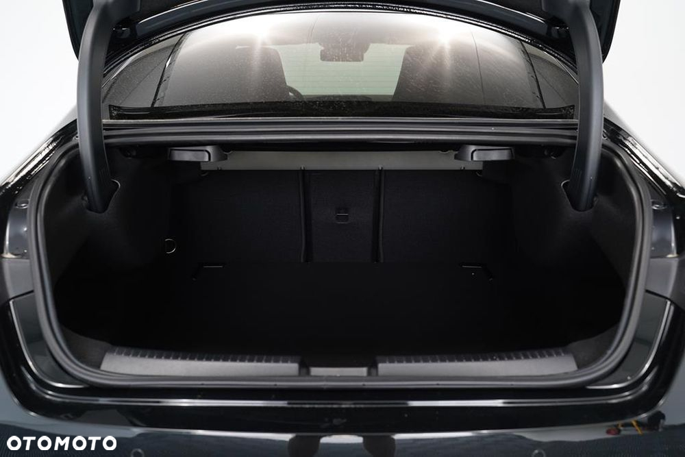 Mercedes-Benz CLA 200 mHEV AMG Line 7G-DCT - 7