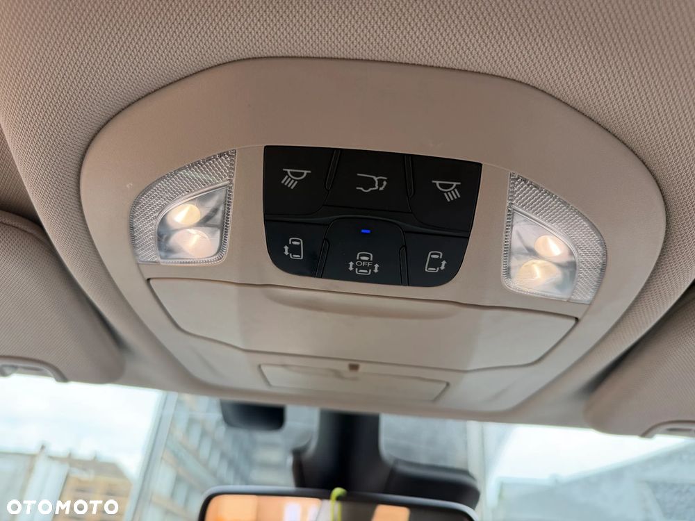 Chrysler Pacifica - 13