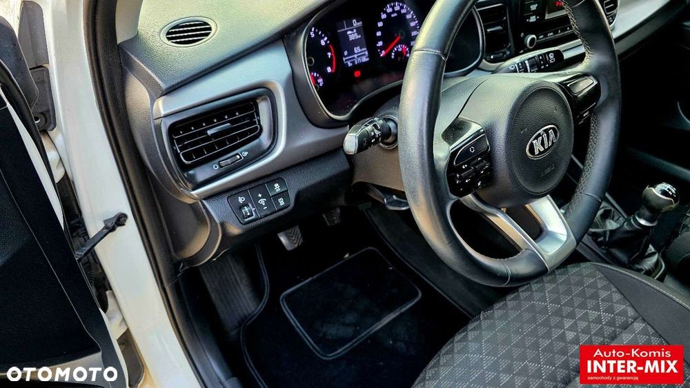 Kia Rio - 19