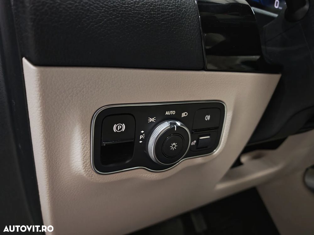 Mercedes-Benz GLA 250 e 8G-DCT - 30