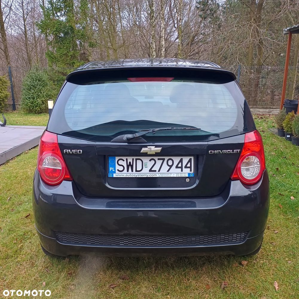 Chevrolet Aveo 1.4 16V LS - 11
