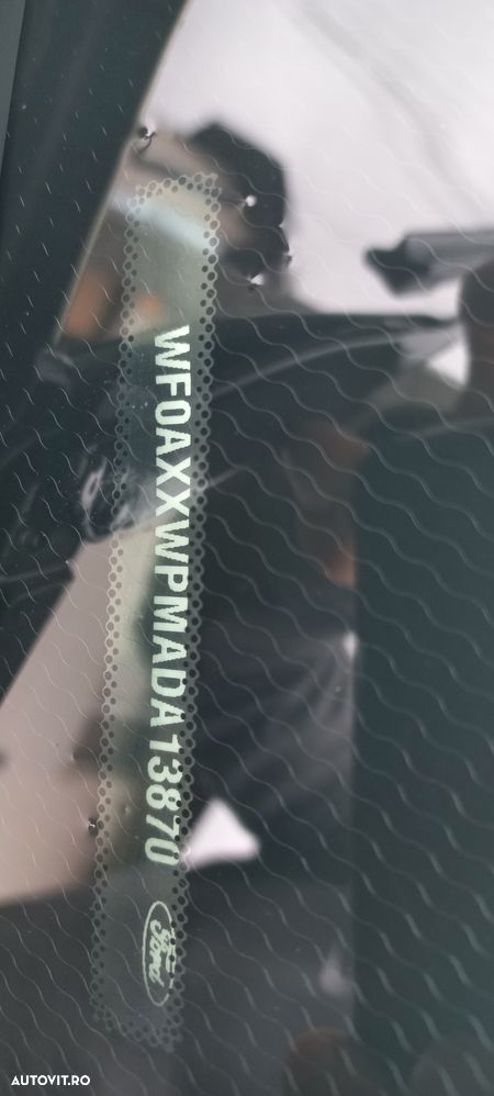 Ford Kuga 2.0 TDCi Powershift 4WD Titanium - 12