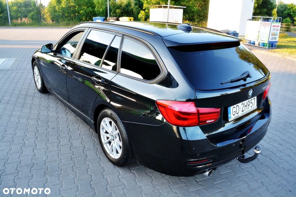 BMW Seria 3 318d - 17