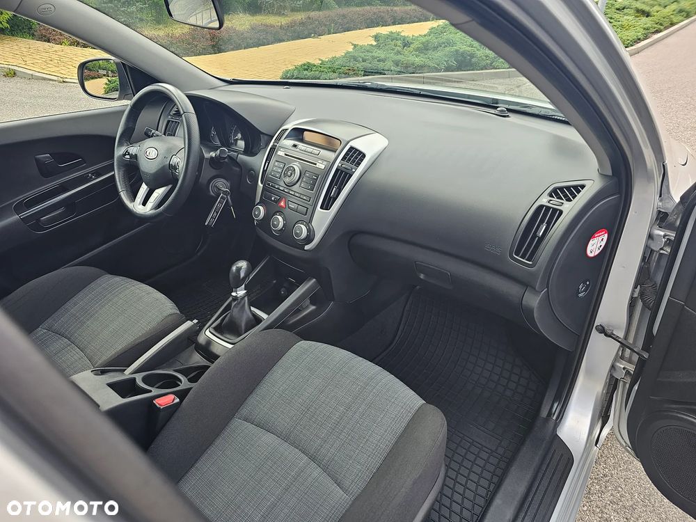 Kia Ceed Cee'd 1.4 Comfort - 10