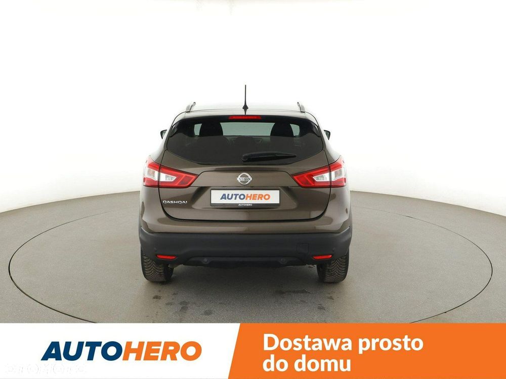 Nissan Qashqai 1.6 DCi Xtronic TEKNA - 6