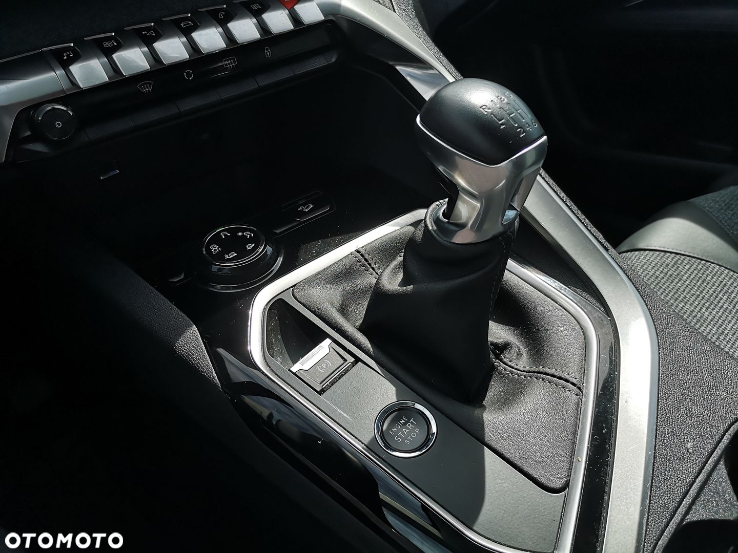 Peugeot 3008 - 25