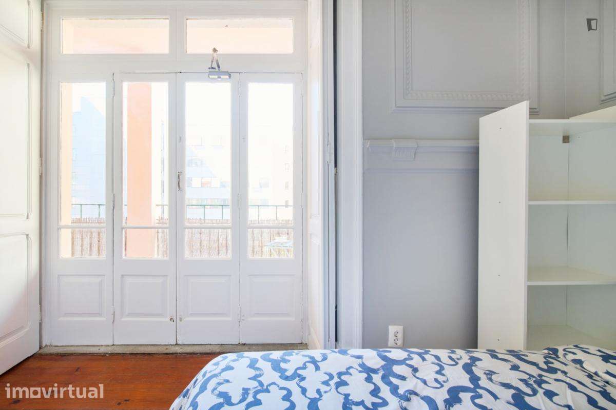 Quarto - localizado em Entrecampos Lisbon - Grande imagem: 3/57