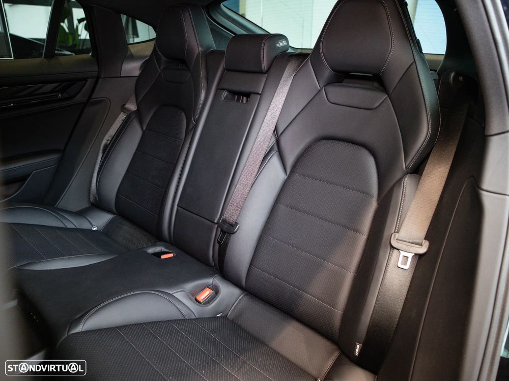 Porsche Panamera 4S E-Hybrid - 30