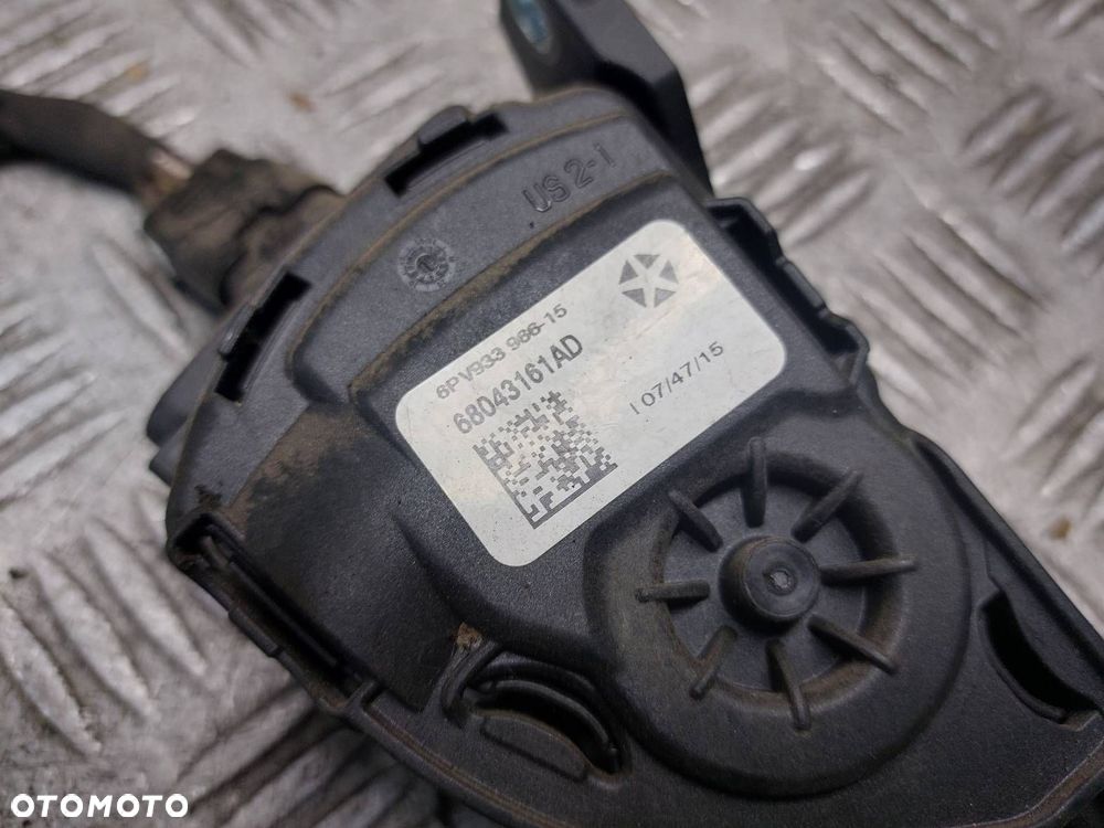 PEDAŁ GAZU POTENCJOMETR RAM 1500 I LIFT 2013- 68043161AD - 2