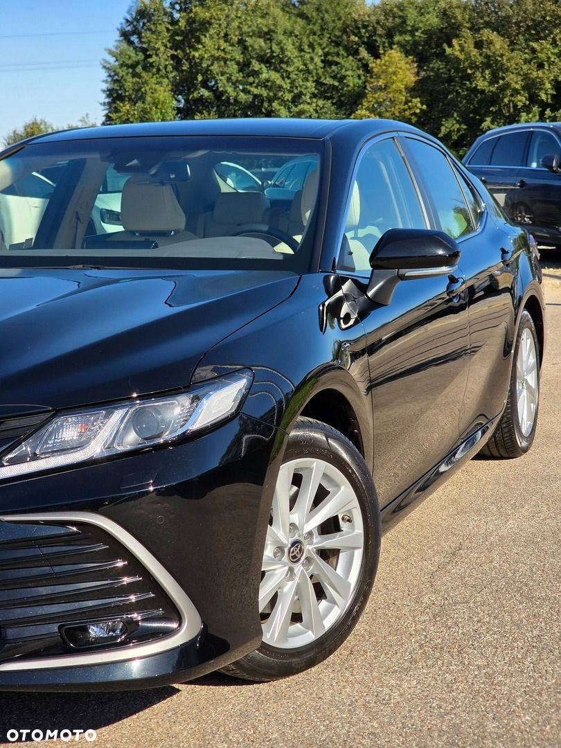 Toyota Camry 2.5 Hybrid Comfort CVT - 3