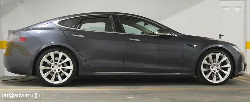 Tesla Model S Long Range - 2