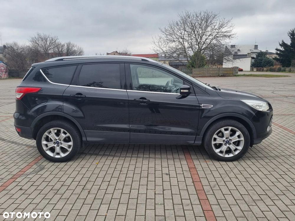 Ford Kuga 2.0 TDCi 4WD Titanium - 4