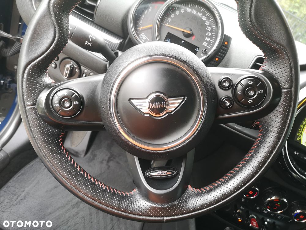 MINI Clubman Cooper SD ALL4 - 13