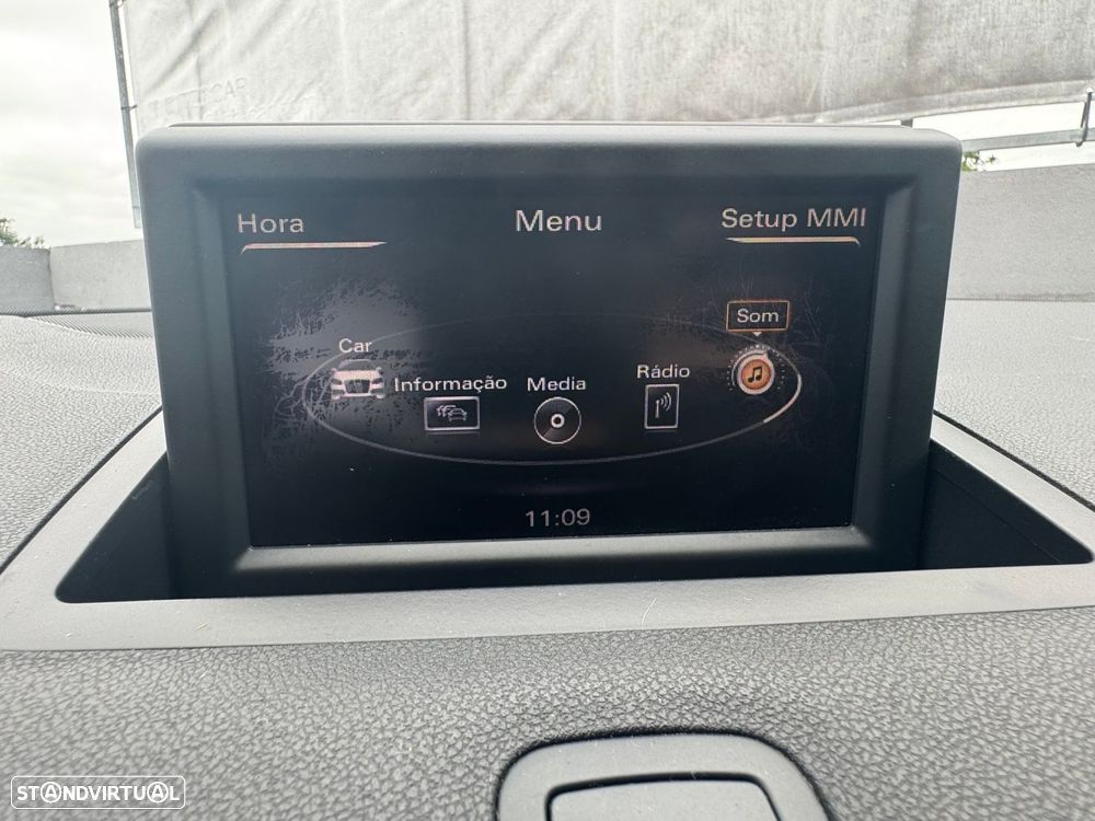 Audi A1 1.6 TDI Attraction - 9