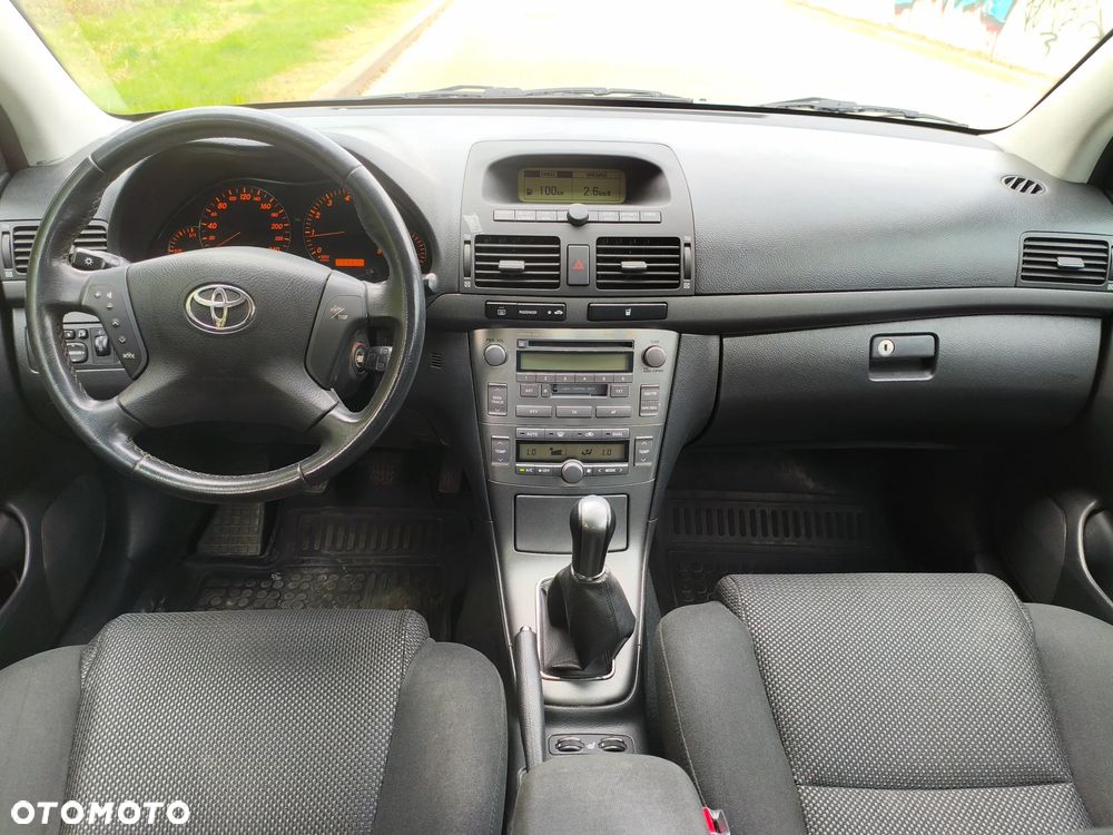 Toyota Avensis 2.0 VVT-i Sol - 7